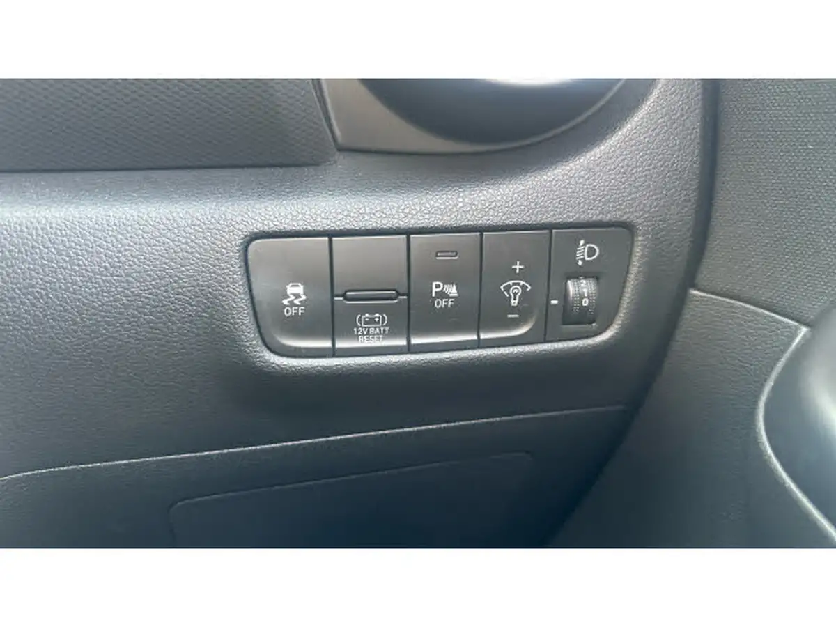 2021-hyundai-kona-16-gdi-se-connect-big-30