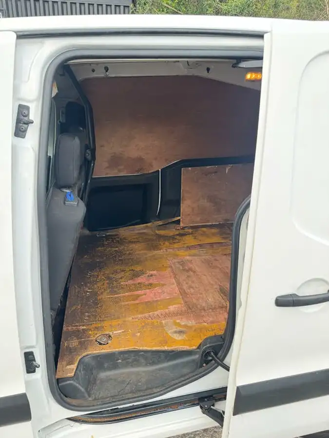 2017-citroen-berlingo-16td-l1625-enterprise-special-edition-16bluehdi-75eu6-panel-big-10