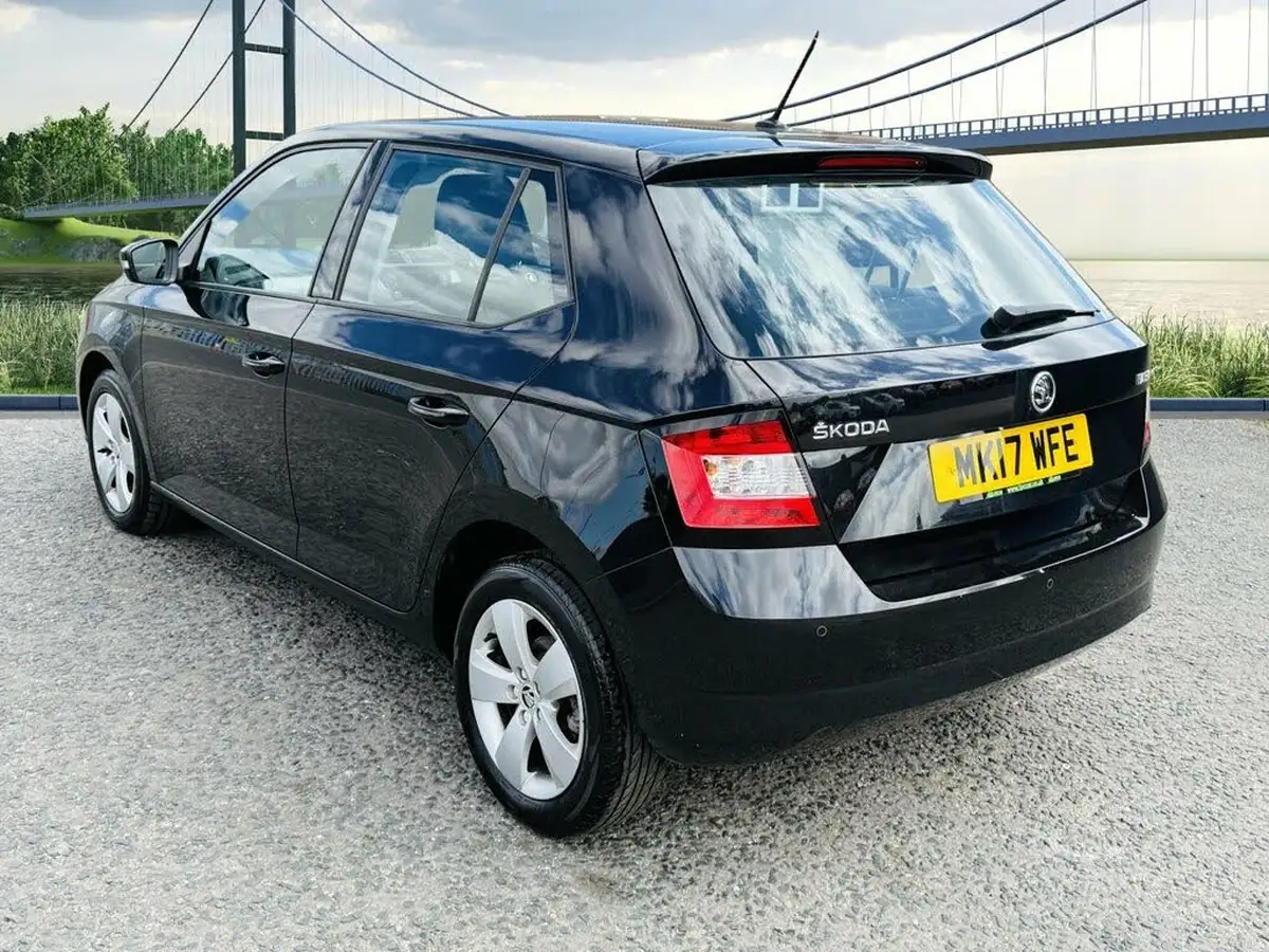 2017-skoda-fabia-12-tsi-se-109ps-hatchback-dsg-big-4