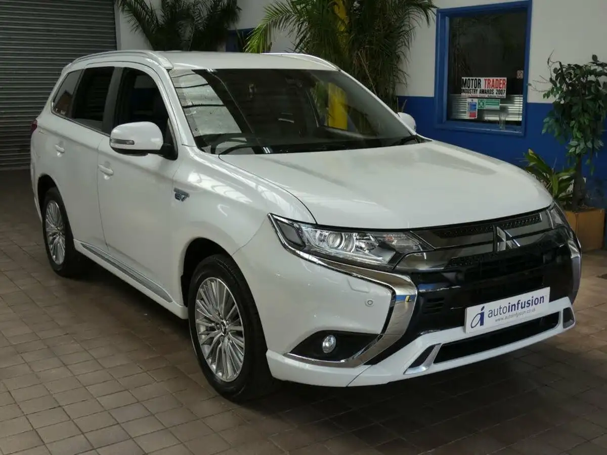 2021-mitsubishi-outlander-24-dynamic-safety-phev-big-7
