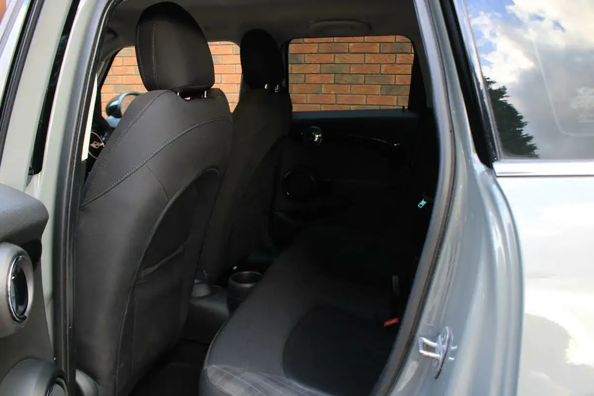 2018-mini-cooper-20-cooper-s-series-ii-ss-hatchback-5d-big-16