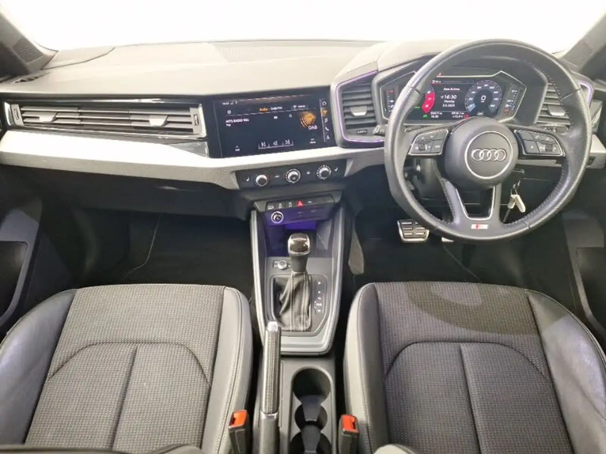 2019-audi-a1-20-40-tfsi-s-line-competition-big-2