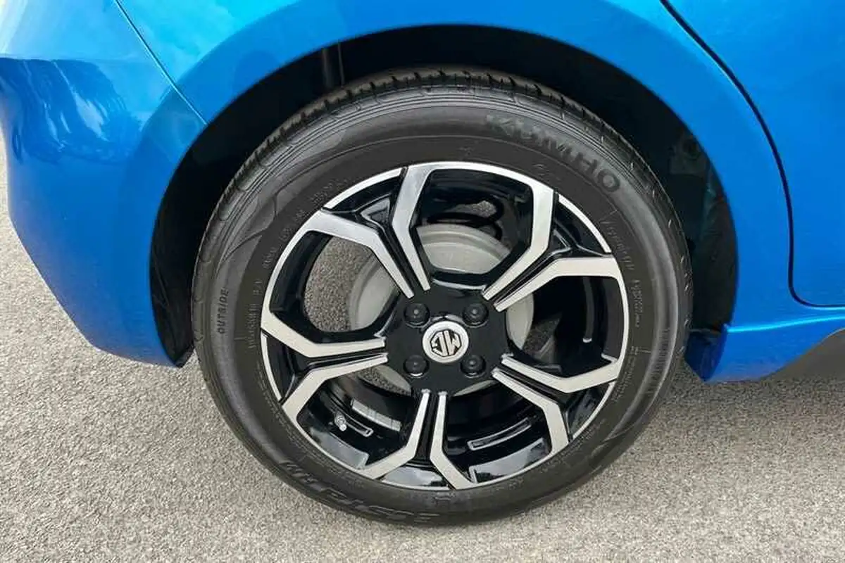 2023-mg-mg3-15-vti-tech-exclusive-nav-big-9