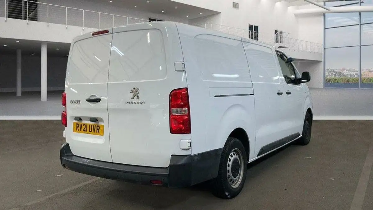 2021-peugeot-expert-15-bluehdi-professional-standard-1000-eu6dt-e-big-3