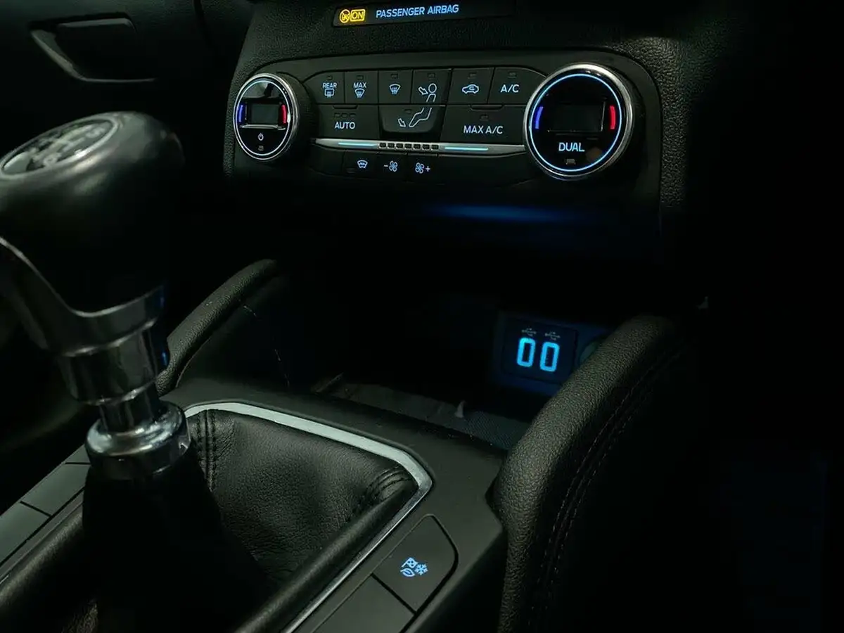 2021-ford-kuga-15-titanium-edition-big-24