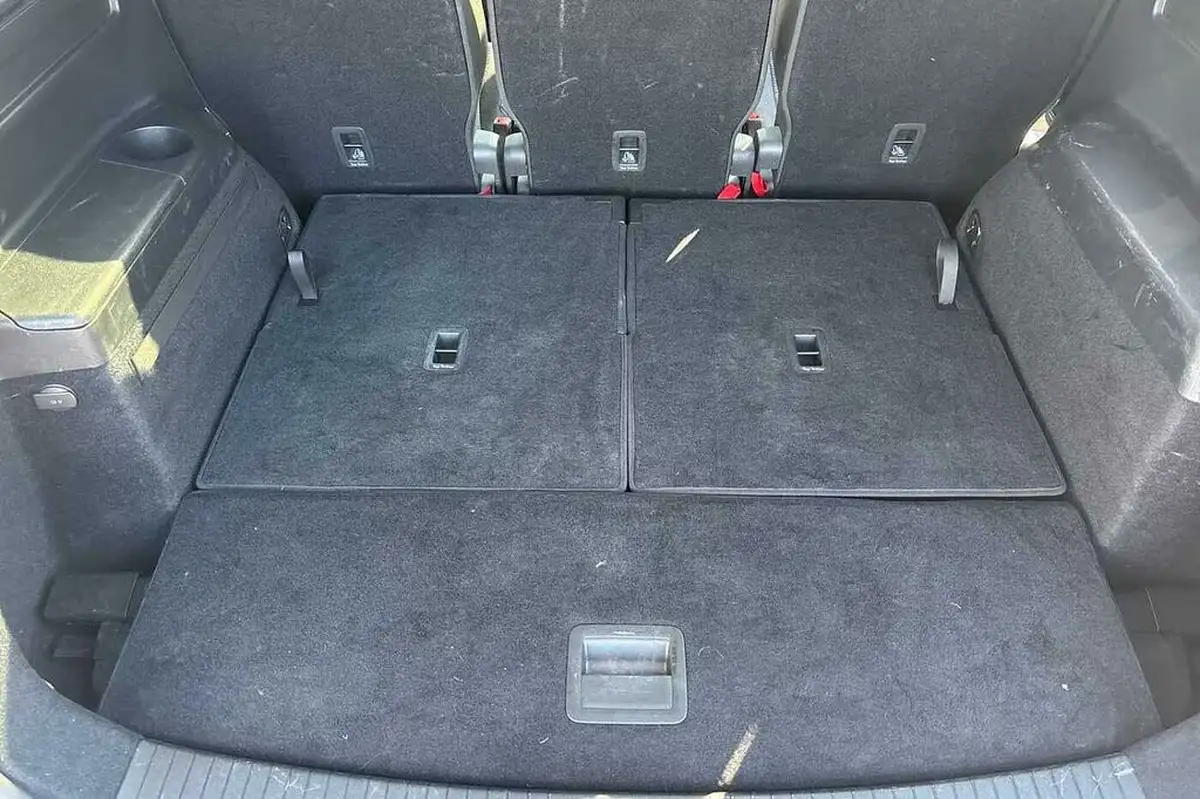 2021-volkswagen-touran-15-tsi-se-family-dsg-big-26