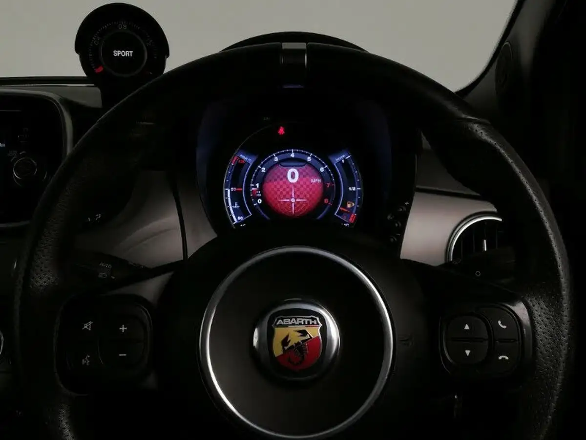 2018-abarth-595-14-tjet-turismo-big-11