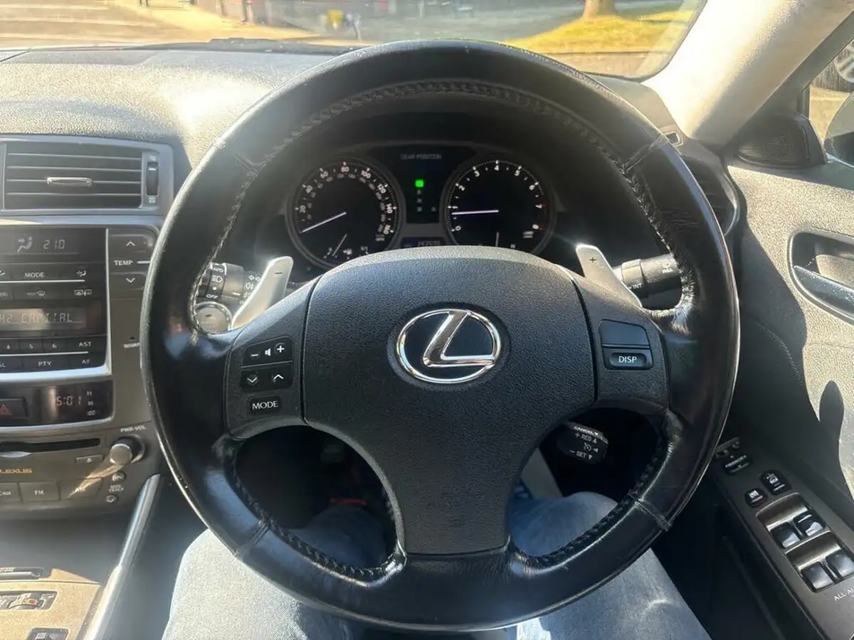 2008-lexus-is-250-25-se-auto-big-14
