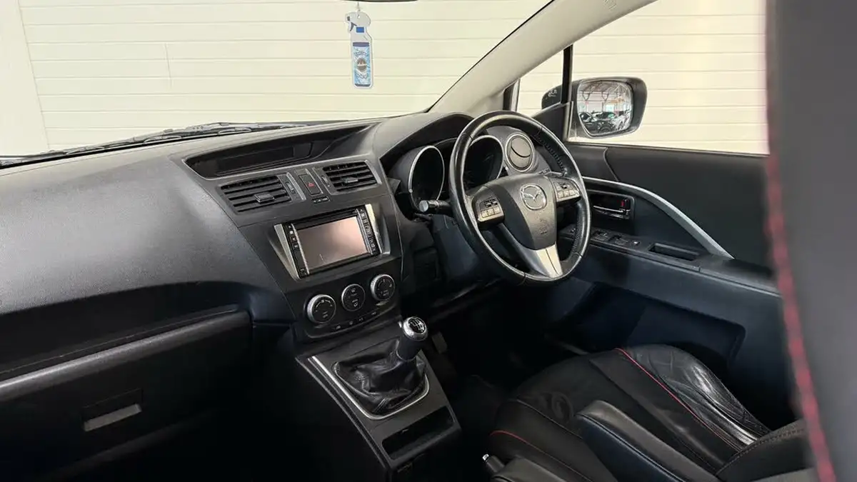 2012-mazda-mazda5-16d-sport-big-39