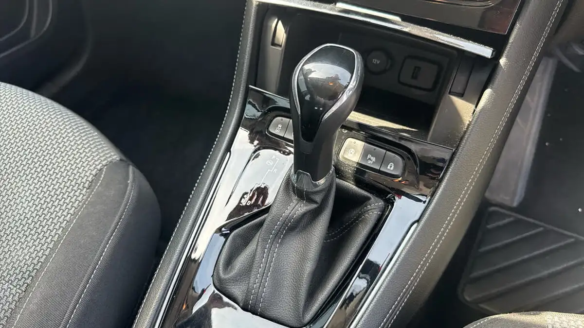 2018-vauxhall-grandland-x-16cdti-se-122ps-auto-big-19