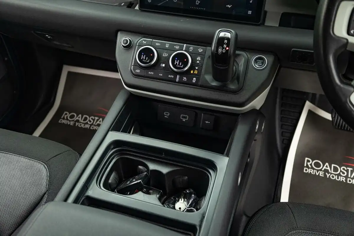 2023-land-rover-110-defender-30-d250-x-dynamic-se-big-1