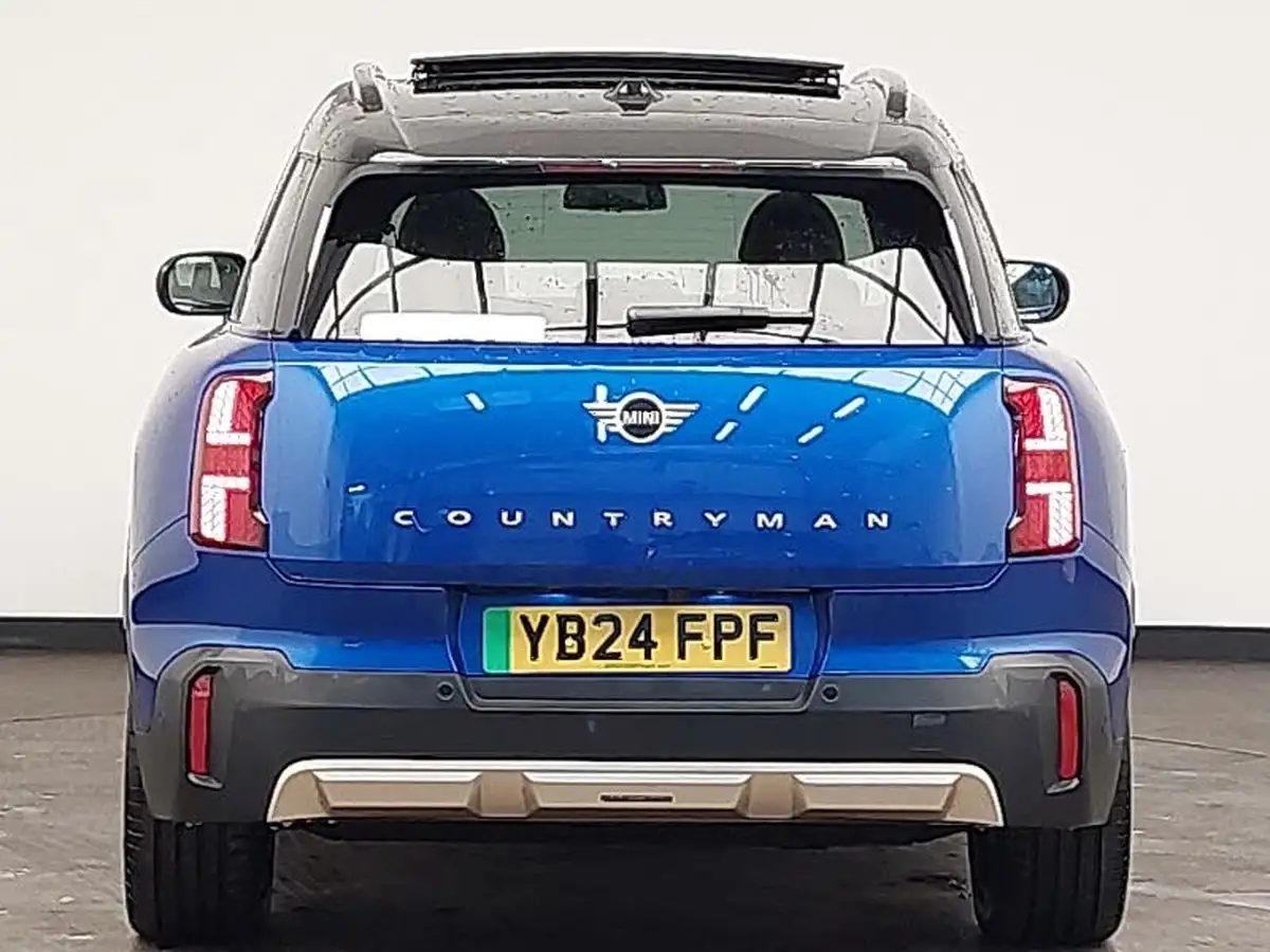 2024-mini-countryman-e-cooper-e-exclusive-big-14