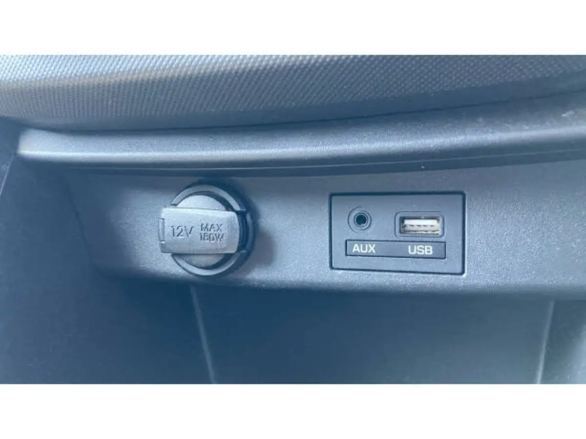 2019-hyundai-i10-10-play-big-25