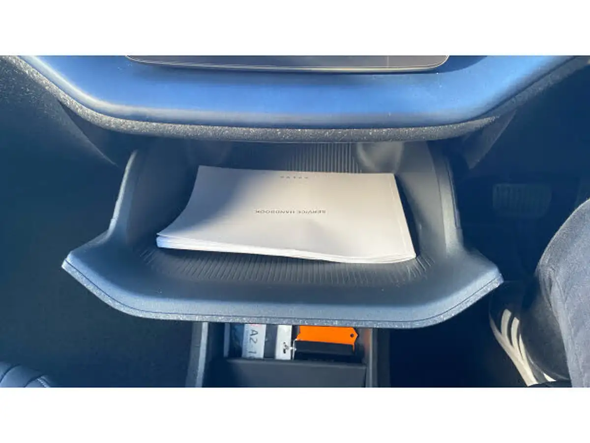 2024-volvo-ex30-e-single-motor-plus-extended-range-big-30