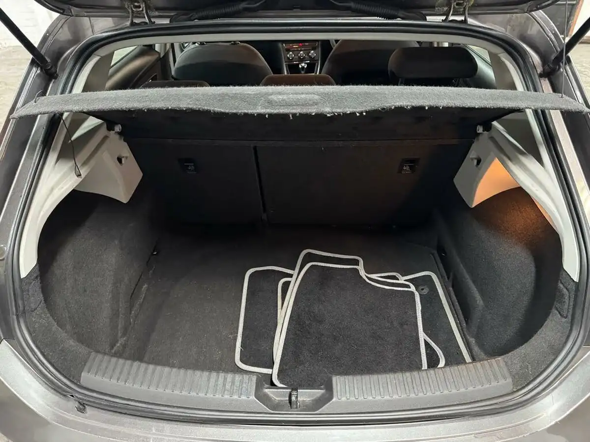 2015-seat-leon-14-se-tech-pack-hatchback-5d-1395cc-big-27