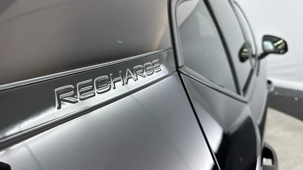 2022-volvo-c40-e-twin-recharge-pro-big-25