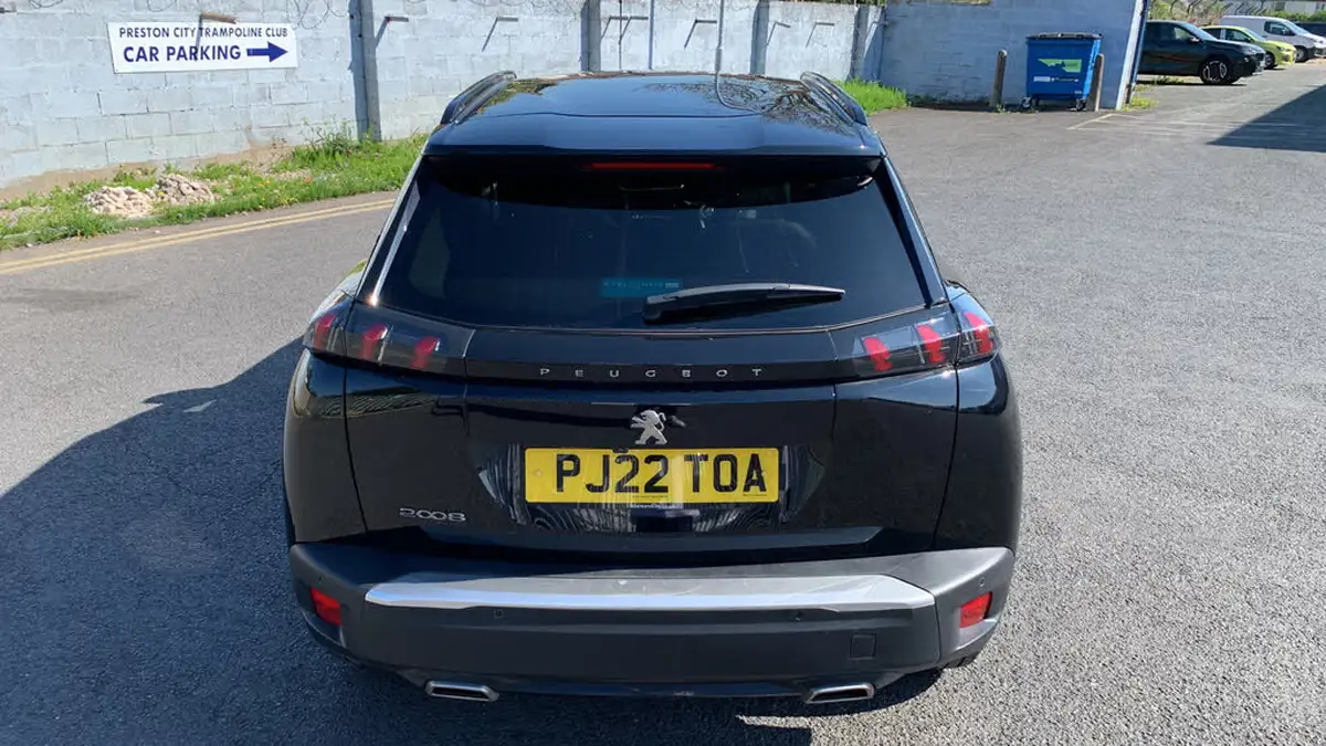 2022-peugeot-2008-suv-12-puretech-allure-premium-130bhp-big-39