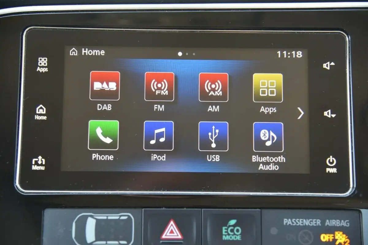 2018-mitsubishi-outlander-20-juro-phev-big-38