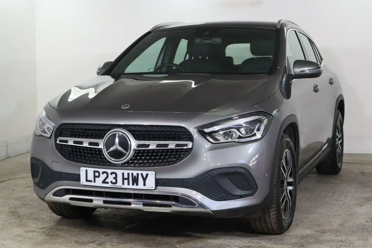 2023-mercedes-benz-gla-class-13-gla-200-sport-executive-station-wagon-big-5
