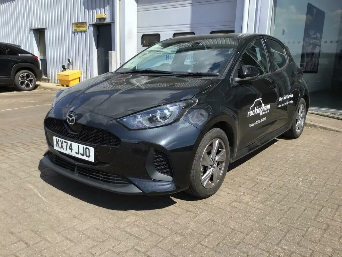 2024-mazda-mazda2-15-exclusive-line-big-0