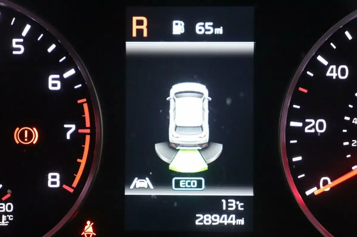 2021-kia-stonic-10-t-gdi-connect-big-30