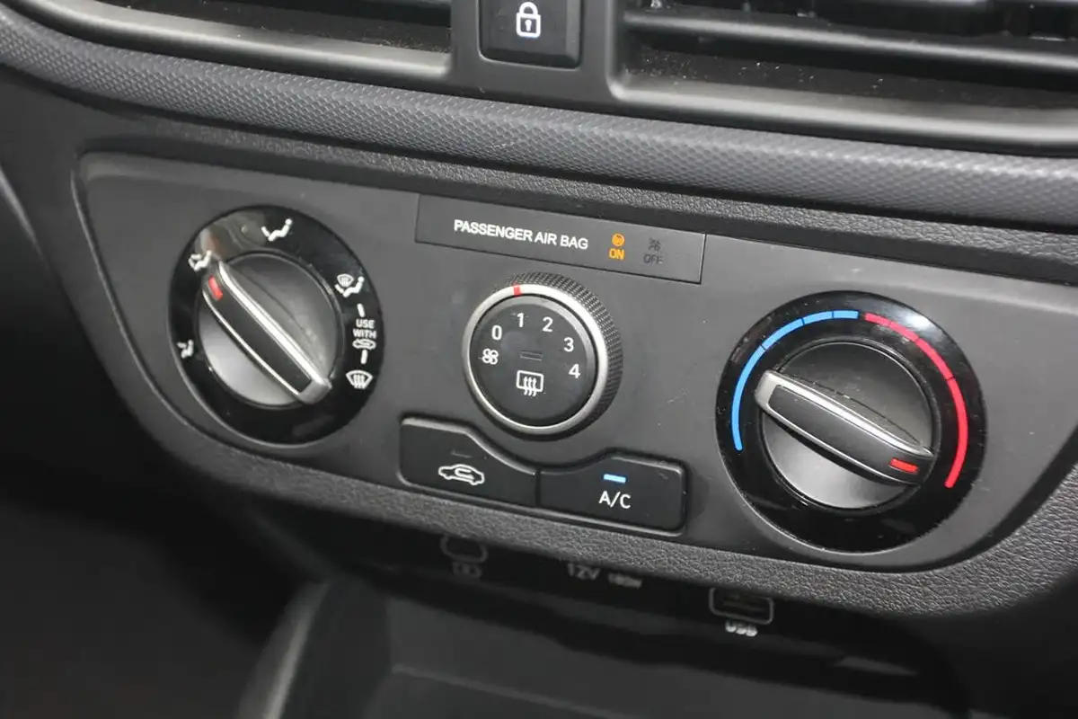 2024-hyundai-i10-10-advance-63ps-auto-big-23