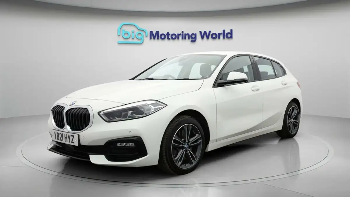 2021-bmw-1-series-20td-120d-xdrive-sport-lcp-big-2