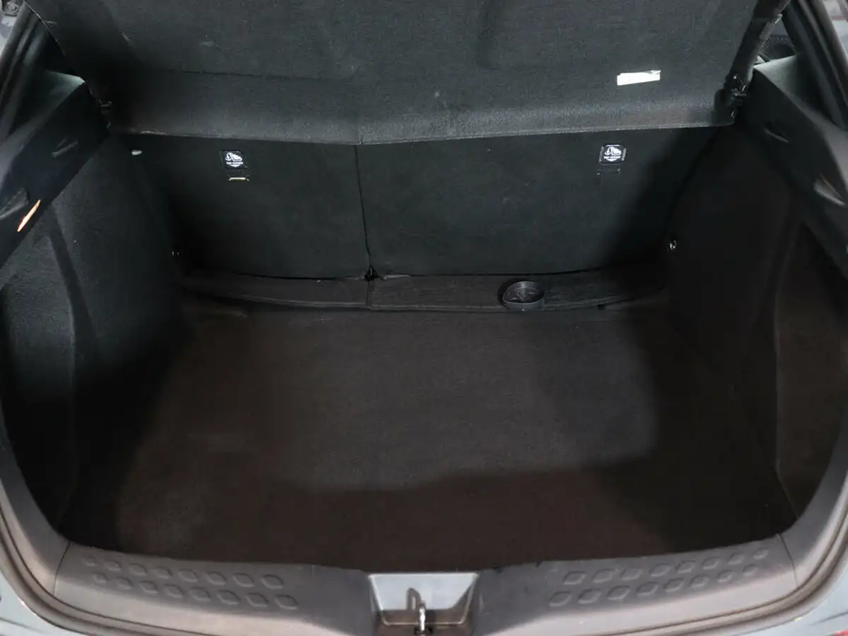 2022-toyota-c-hr-18-vvt-i-icon-big-38