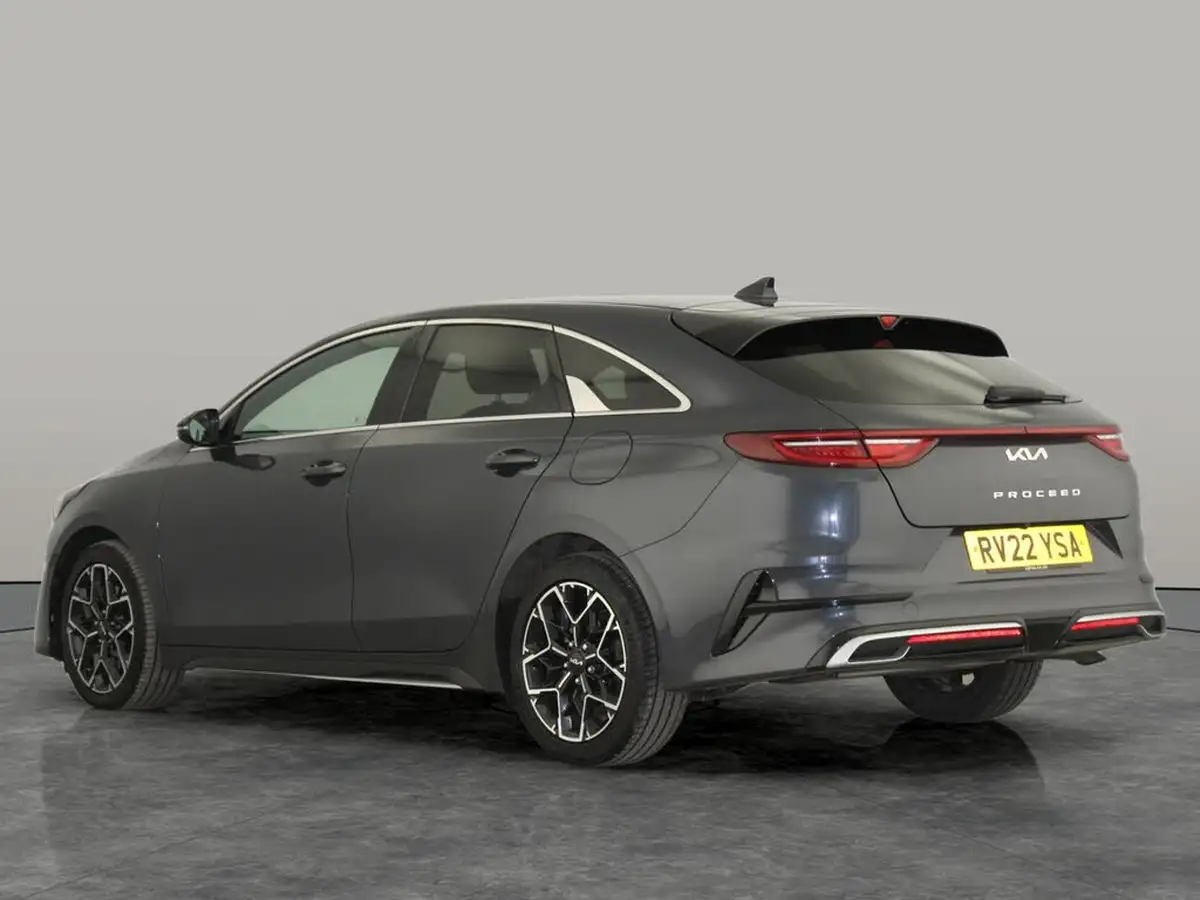 2022-kia-pro-ceed-15-t-gdi-gt-line-big-10