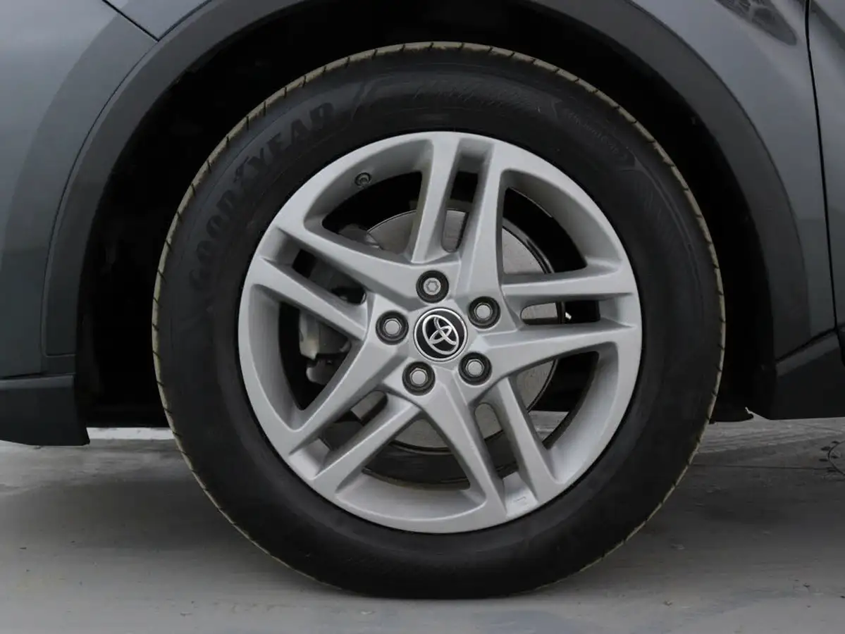 2022-toyota-c-hr-18-vvt-i-icon-big-10