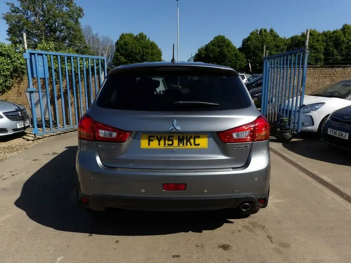 2015-mitsubishi-asx-16-3-big-4