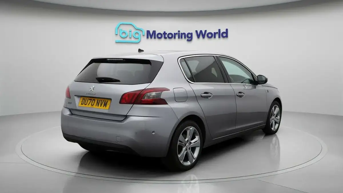 2020-peugeot-308-12-puretech-tech-edition-big-7