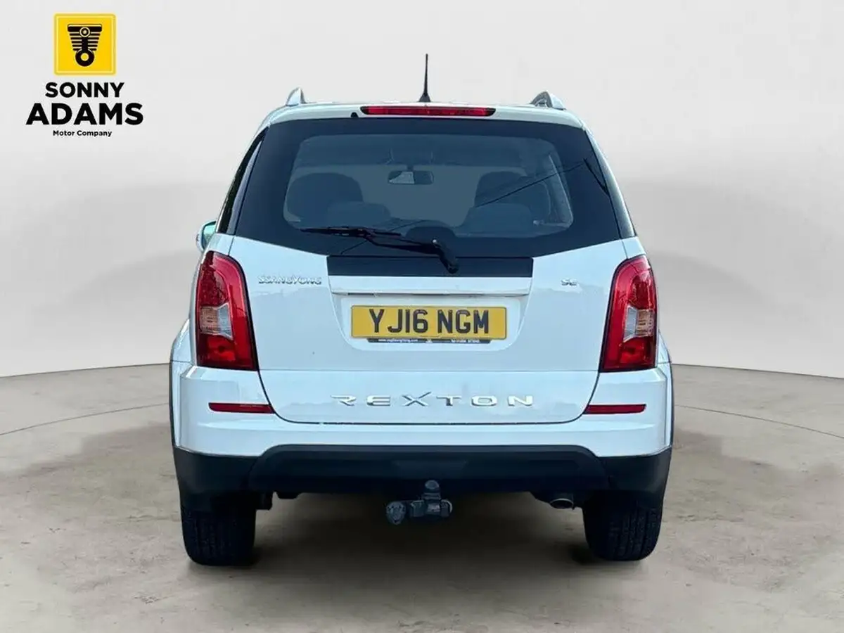 2016-kgm-ssangyong-rexton-w-22td-se-auto-big-4