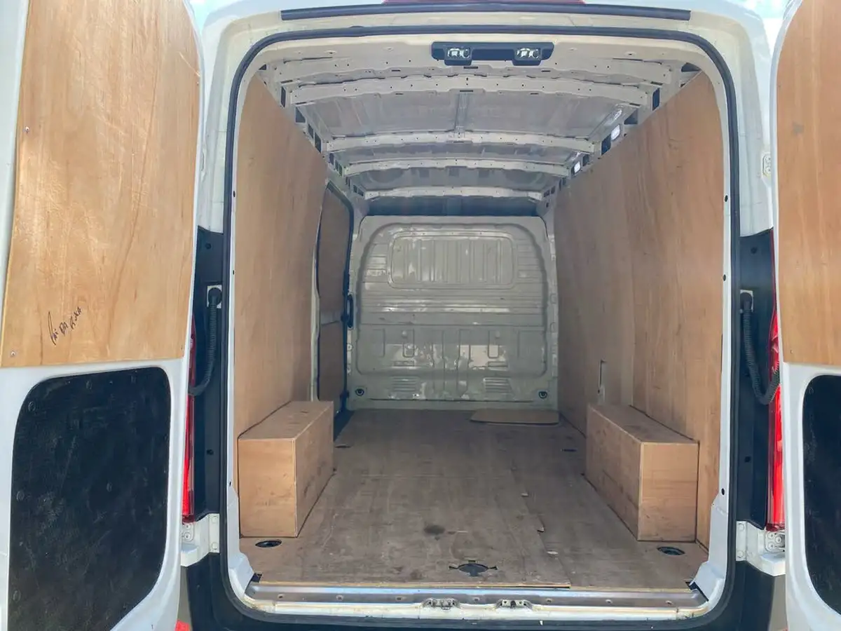 2023-maxus-deliver-9-big-11