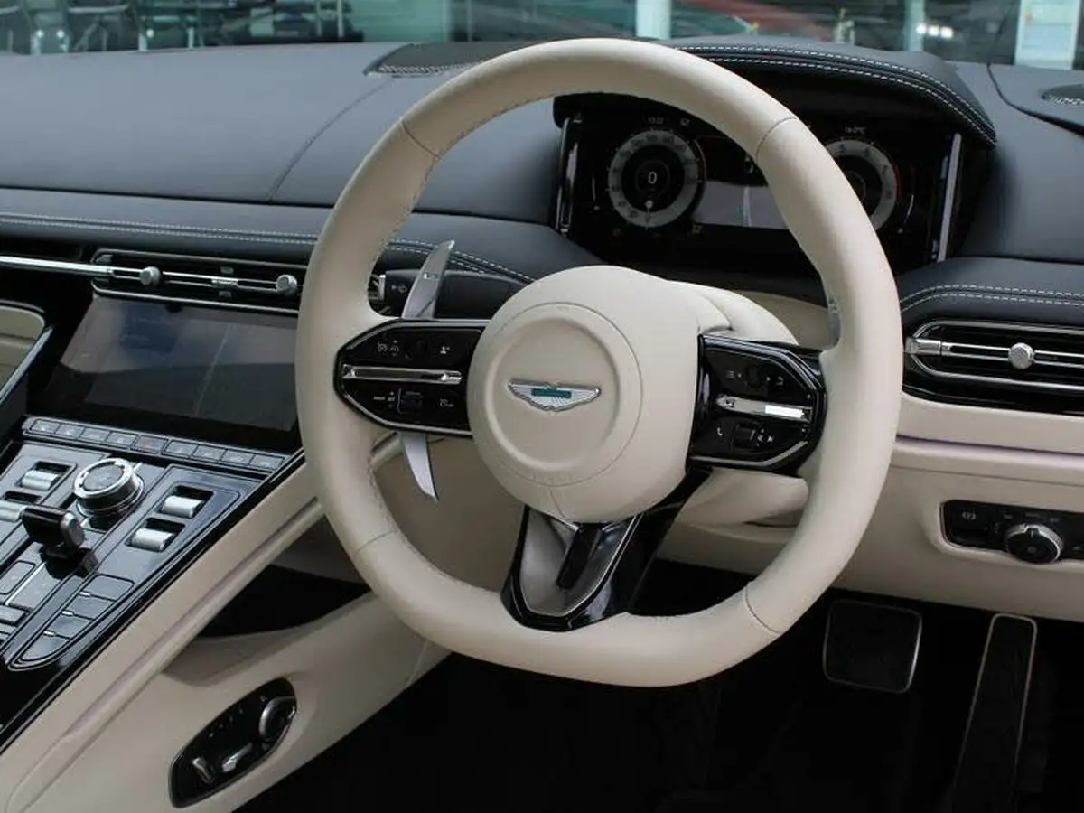 2024-aston-martin-db12-40-v8-auto-euro-6-ss-2dr-big-10