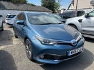 2016-toyota-auris-18-vvt-i-hsd-excel-estate-small-0