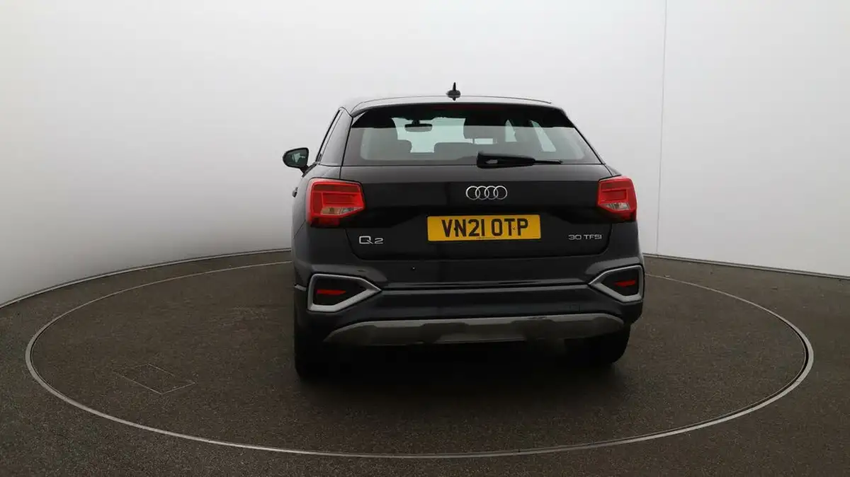 2021-audi-q2-10-30-tfsi-sport-big-57