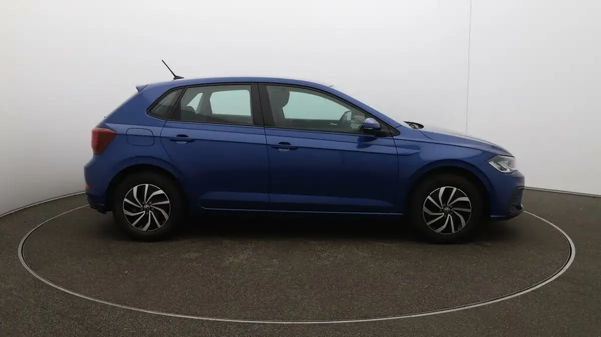 2023-volkswagen-polo-10-life-big-47