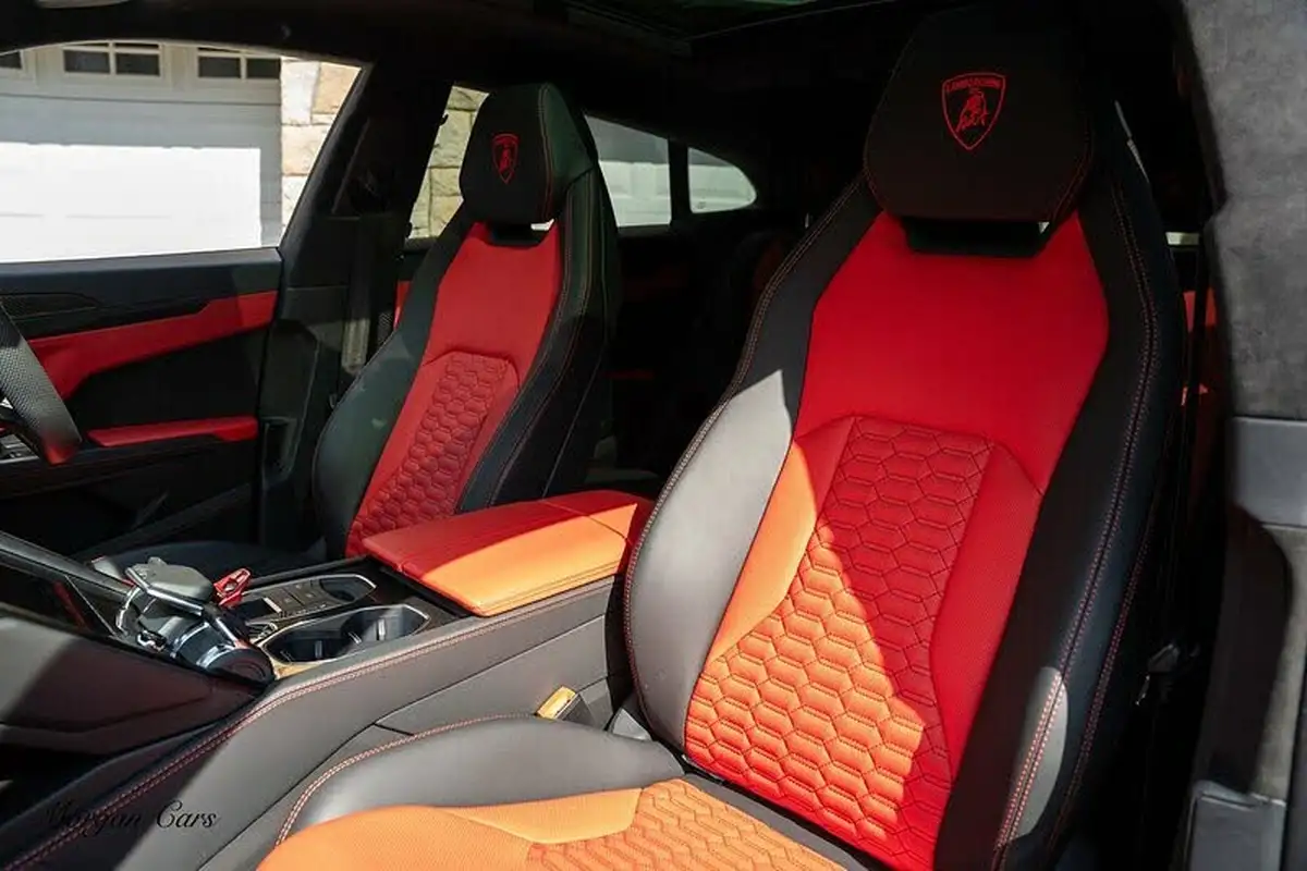 2022-lamborghini-urus-40-no-trim-big-50