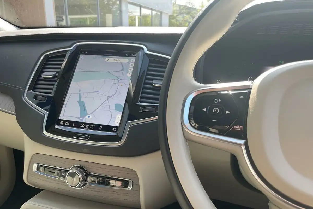 2024-volvo-xc90-20-t8-plus-big-37
