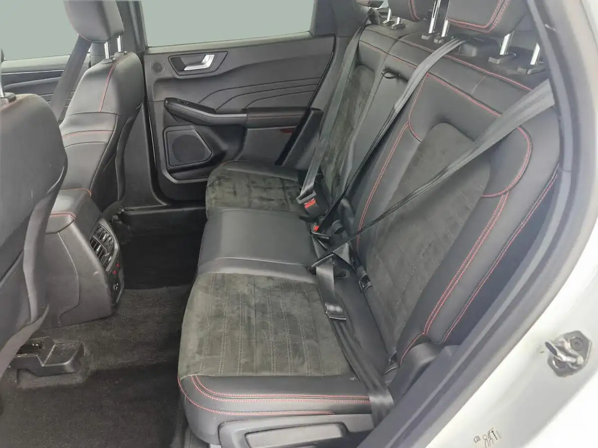 2022-ford-kuga-15-st-line-x-edition-big-21
