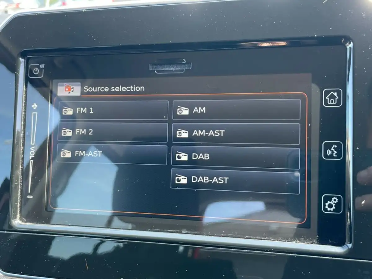 2019-suzuki-ignis-12-dualjet-sz-t-shvs-big-25