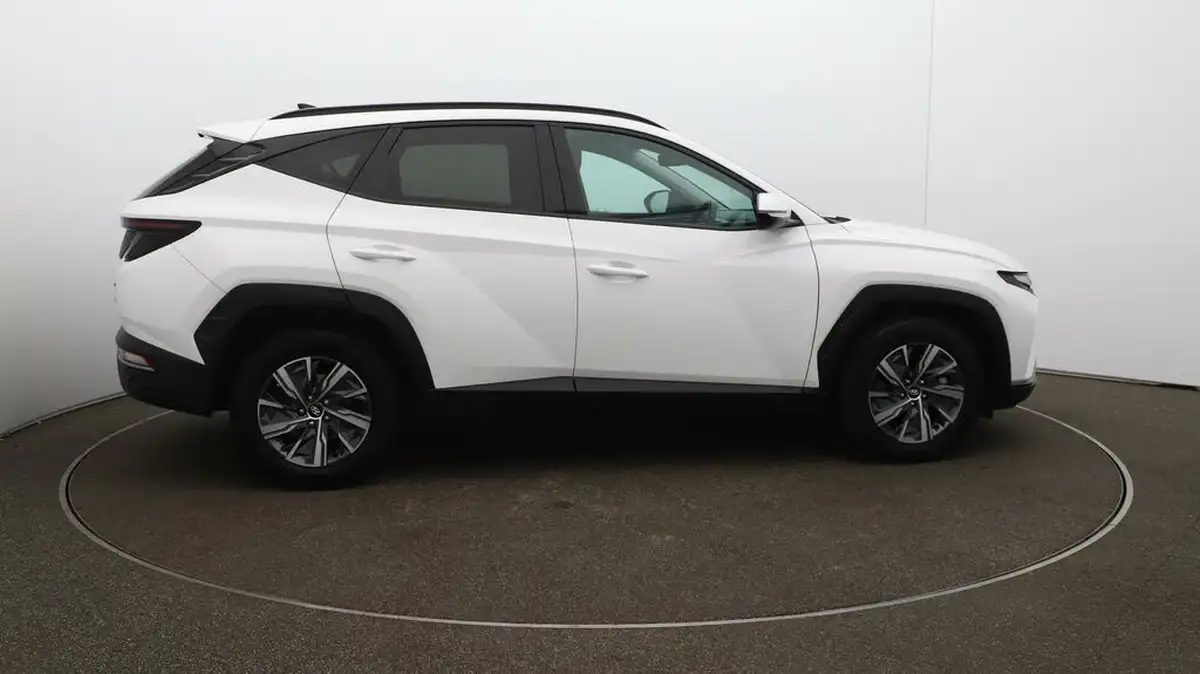 2023-hyundai-tucson-16-t-gdi-se-connect-230ps-hybrid-auto-big-8