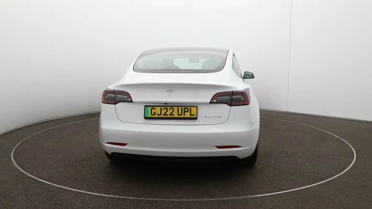 2022-tesla-model-3-e-long-range-big-56