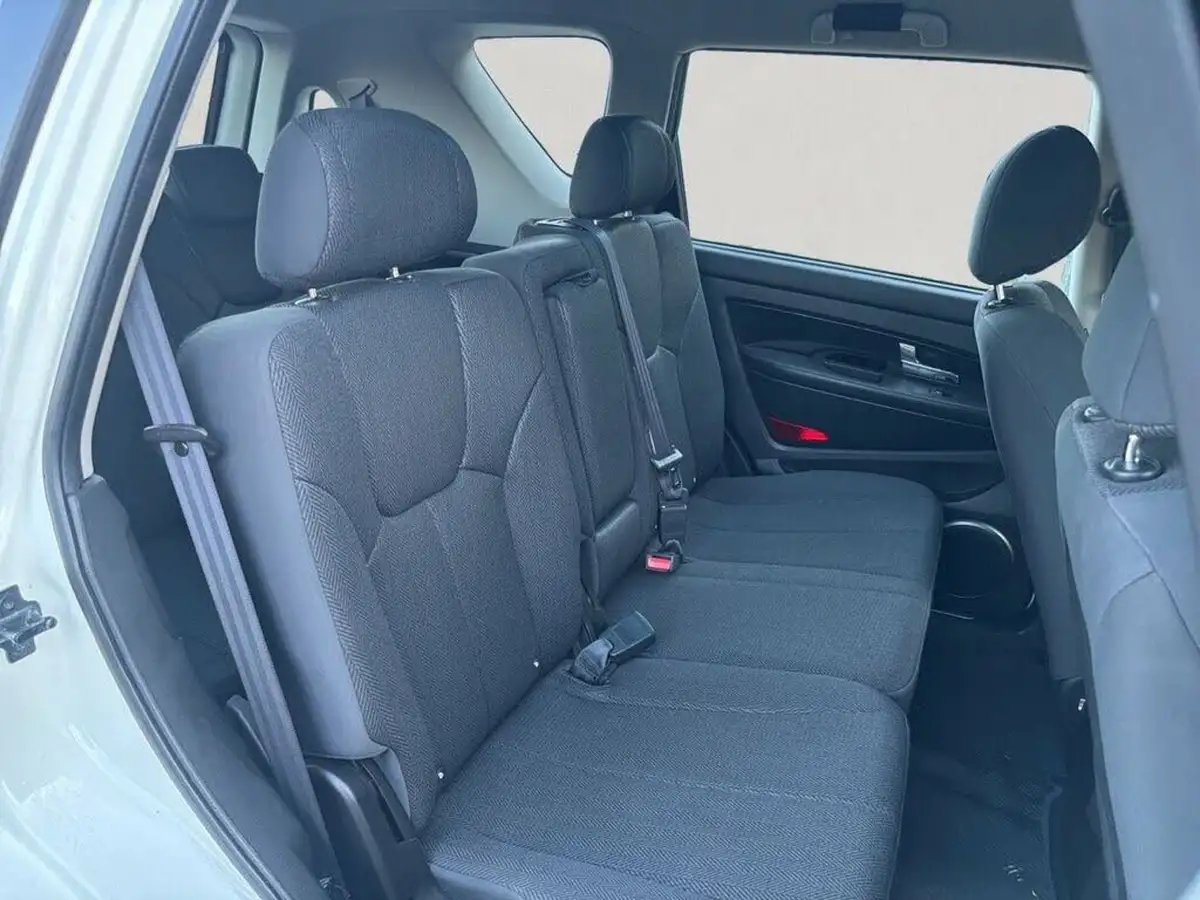 2016-kgm-ssangyong-rexton-w-22td-se-auto-big-32