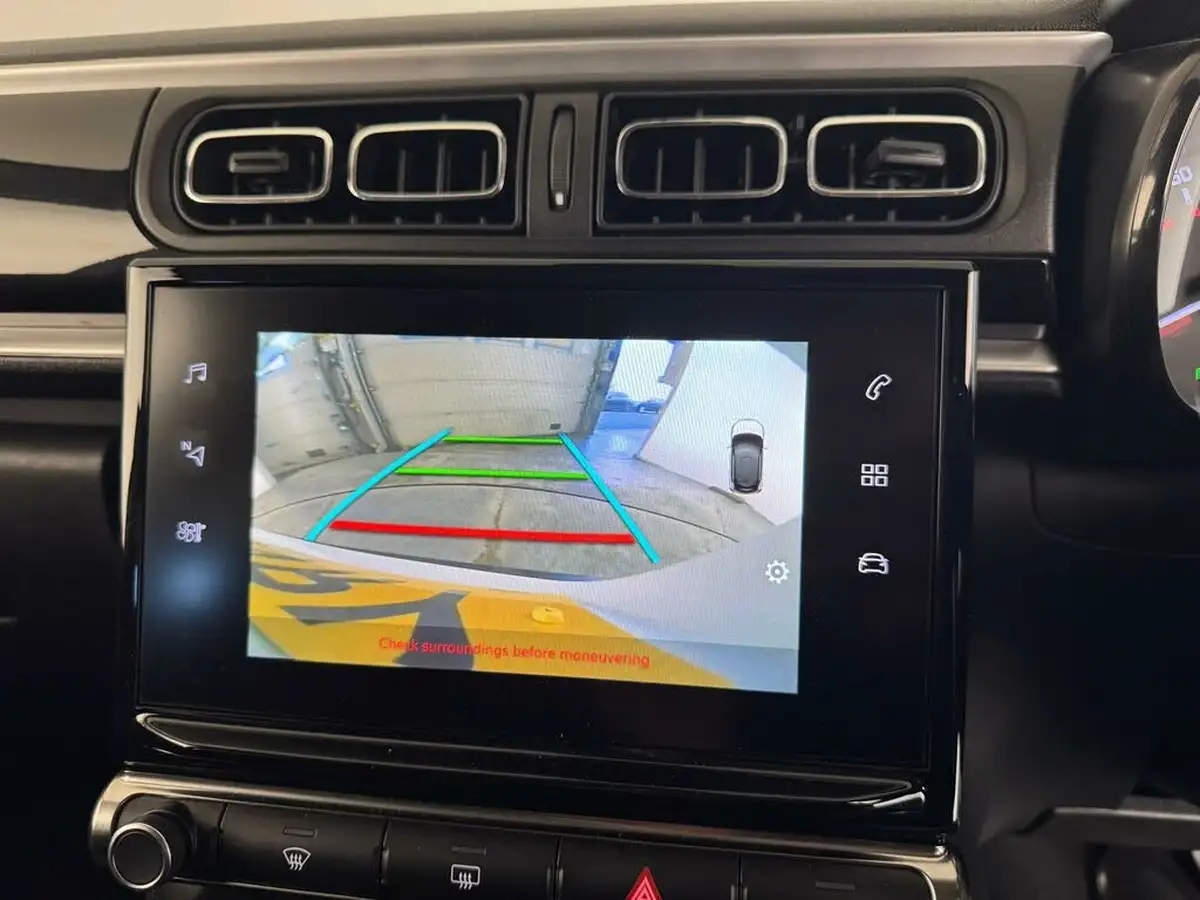 2023-citroen-c3-12-puretech-plus-110ps-eat6-big-45