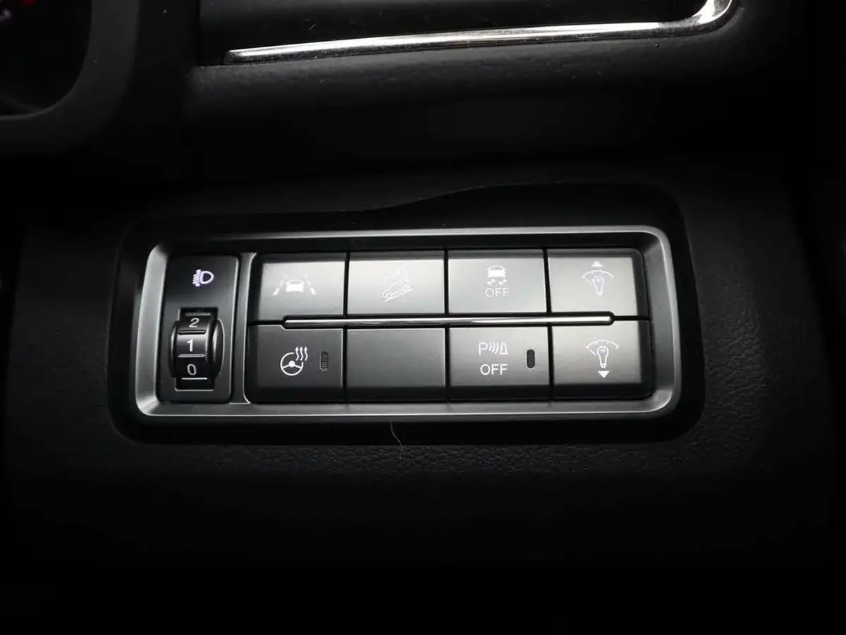 2022-kgm-ssangyong-tivoli-15-ultimate-auto-big-33