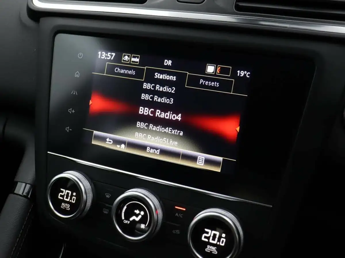 2019-renault-kadjar-13-tce-iconic-140bhp-edc-auto-big-33