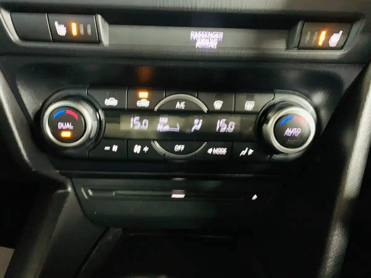 2015-mazda-mazda3-22td-se-l-nav-hatchback-5d-big-29