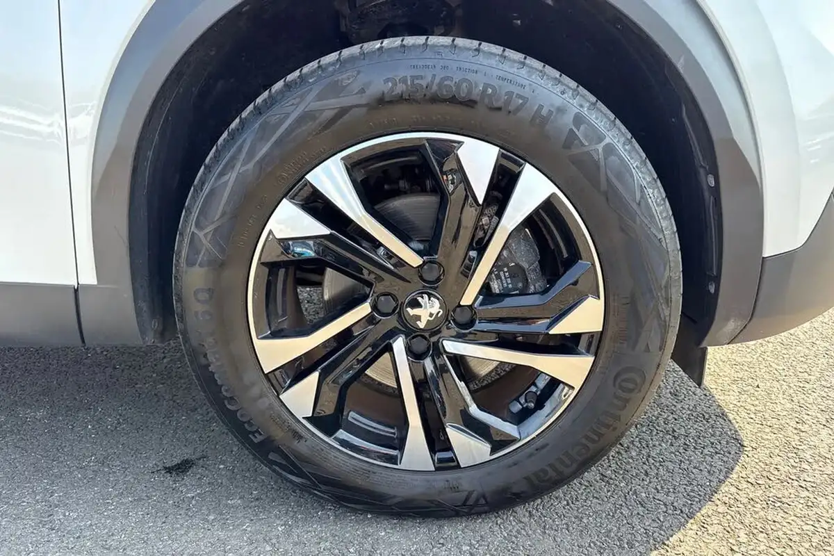 2022-peugeot-2008-suv-e-allure-premium-big-9